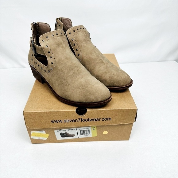 Seven7 Shoes - Seven7 Stokley Booties in Stone - Size: 9